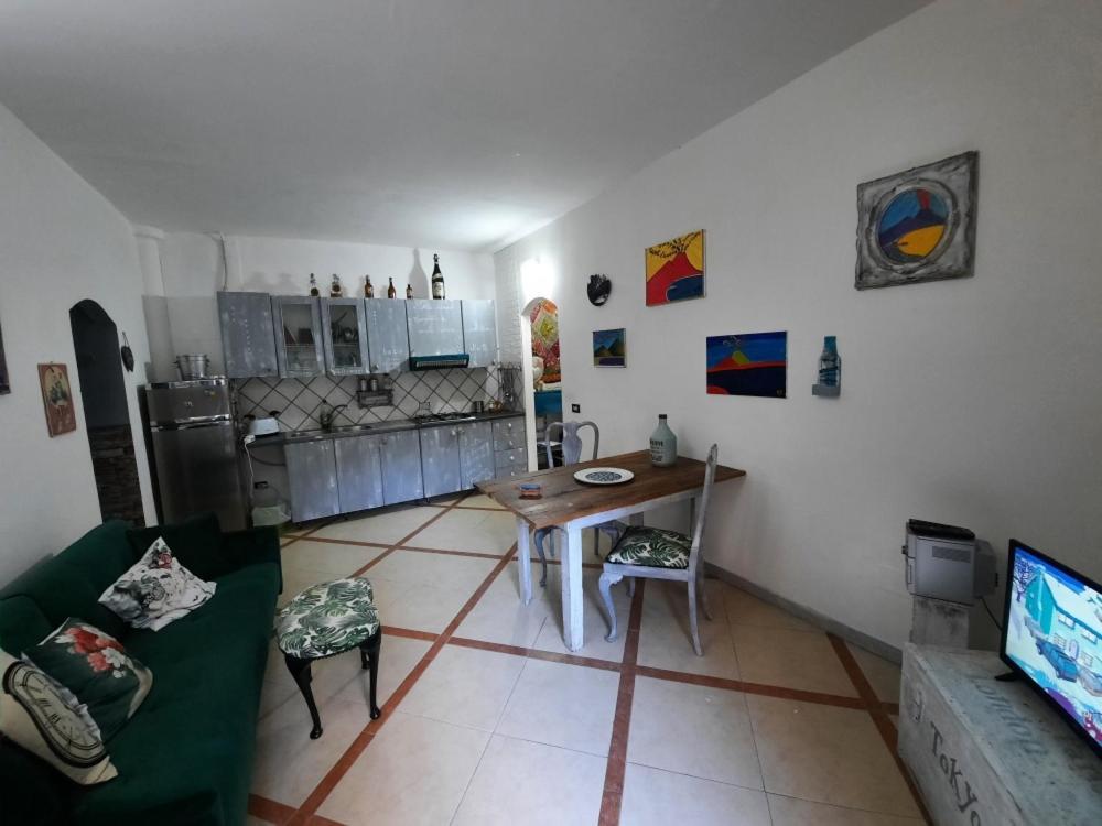 La Casa Nella Roccia Apartment Naples Exterior photo